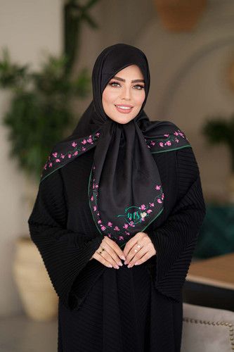 روسری ابریشم ژاکارد نگارا مشکی گل سرخابی