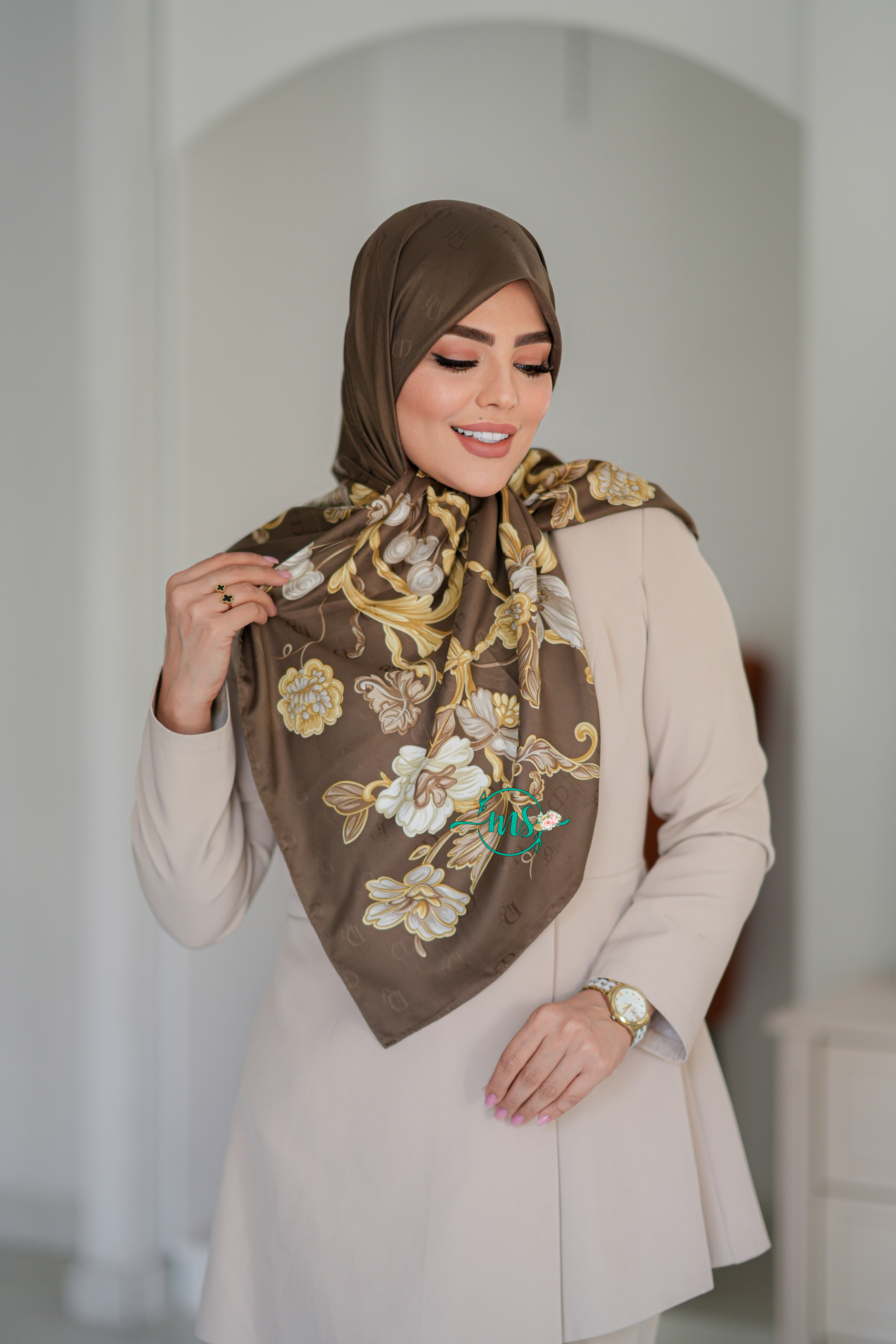 روسری ابریشم ژاکارد پرنیسا قهوه ای